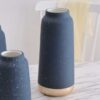 Bình gốm xanh chấm trắng 1
