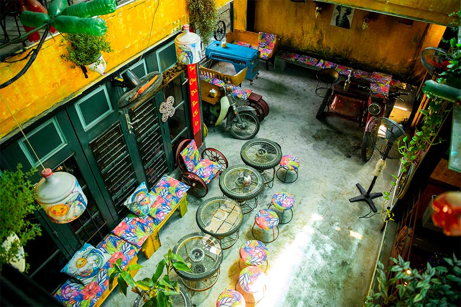Decor-quan-cafe-bang-vat-lieu-tai-che