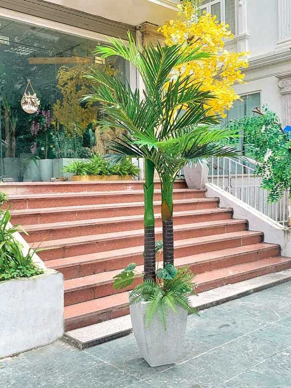 Tổng hợp các mẫu cây giả trang trí quán cafe tuyệt đẹp và hợp phong thủy