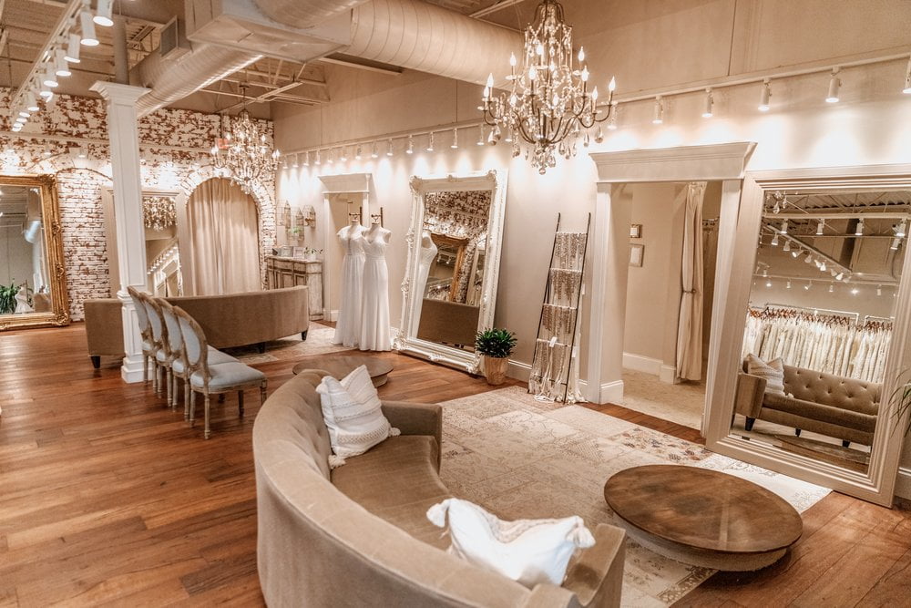 Ý tưởng decor tiệm áo cưới đẹp mê mẩn