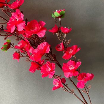 Cành đào giả màu hồng sen, tưới tắn cắm hoa trang trí nhà cửa, văn phòng, cửa hàng