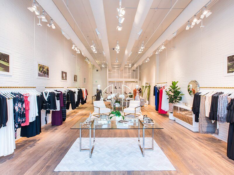 Hướng Dẫn Cách Trang Trí Shop Quần Áo Nhỏ Đẹp, Đơn Giản