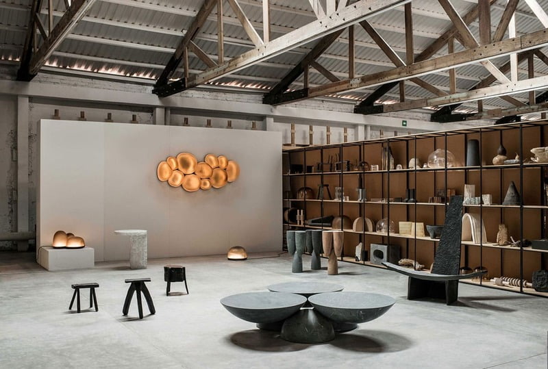 trang trí showroom