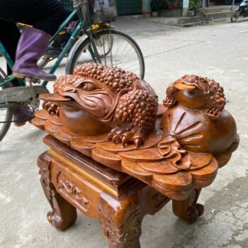 Cóc Thiềm Thừ Gỗ Bách Xanh Liền Khối