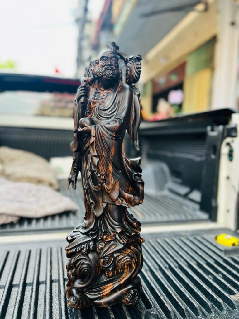 Tượng Gỗ Đạt Ma Khắc Thủ Công Từ Gỗ Mun Hoa Liền Khối (1)