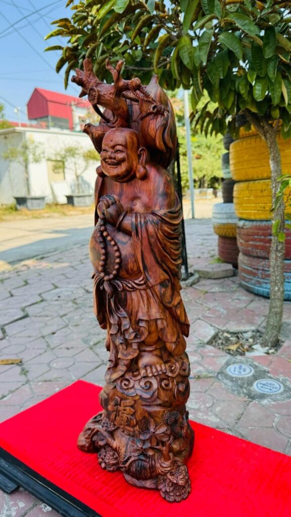 Tượng Gỗ Di Lặc Khắc Thủ Công Từ Gỗ Sưa Đỏ Bắc