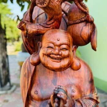 Tượng Gỗ Di Lặc Khắc Thủ Công Từ Gỗ Sưa Đỏ Bắc