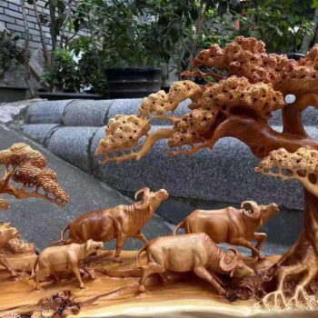 Tượng Gỗ Ngũ Ngưu Nạp Tài Điêu Khắc Thủ Công Từ Gỗ Nhai Bách Thơm Ngọt Tự Nhiên