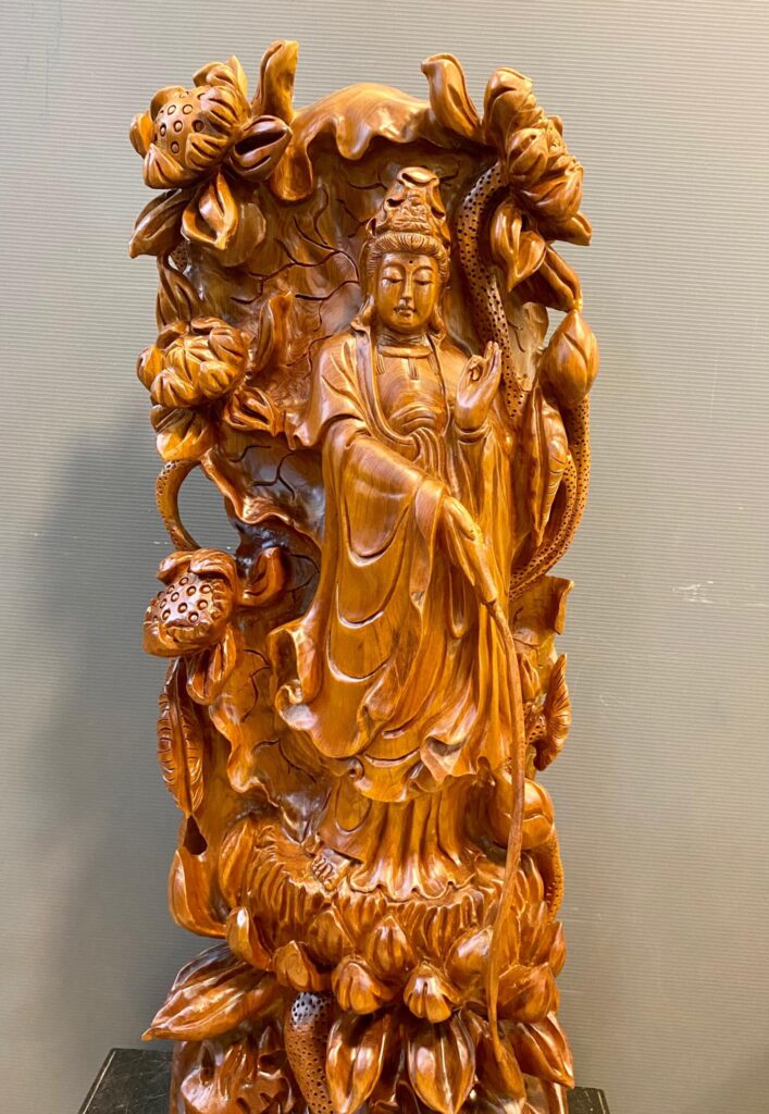Tượng Gỗ Quan Thế Âm Bồ Tát Khắc Thủ Công Từ Gỗ Ngọc Am 