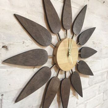 Đồng Hồ Treo Tường Bằng Gỗ Nghệ Thuật – Mã: PNW 021