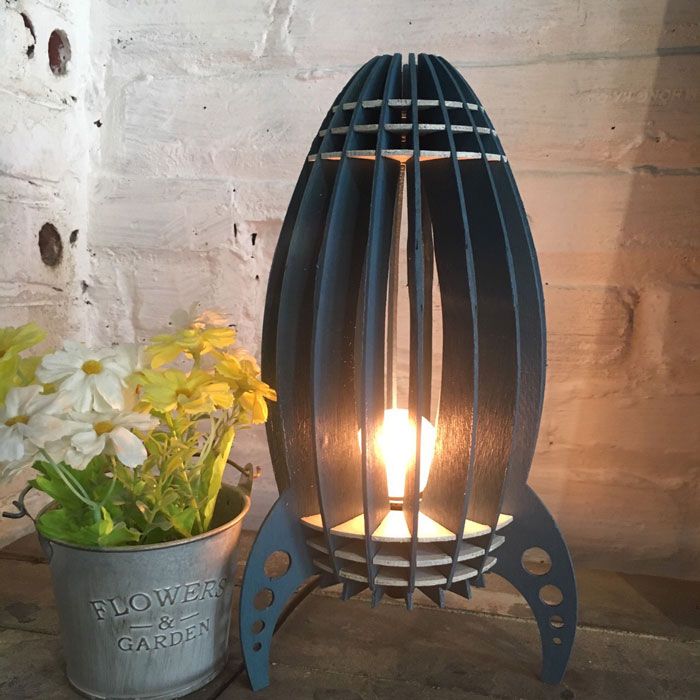 Đèn Ngủ Để Bàn Bằng Gỗ Hình Tàu Con Thoi – Mã: DN 009