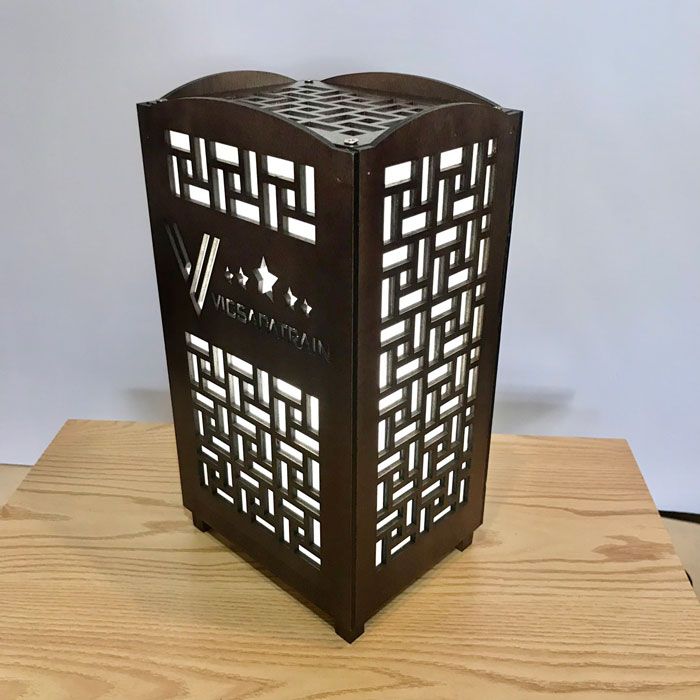 Đèn Ngủ Gỗ Để Bàn Phong Cách Cổ Điển – Mã: DN 001