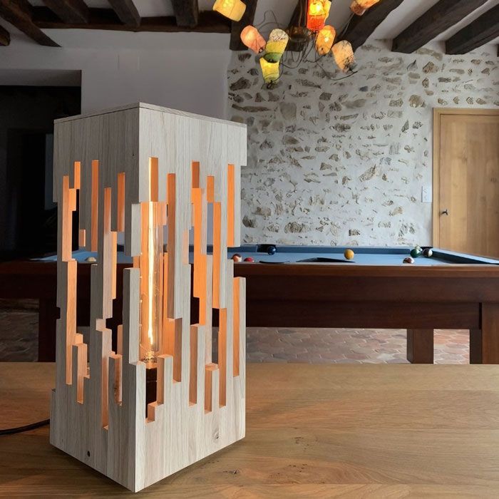 Đèn Gỗ Để Bàn Phong Cách Sang Trọng – Mã: DN 005