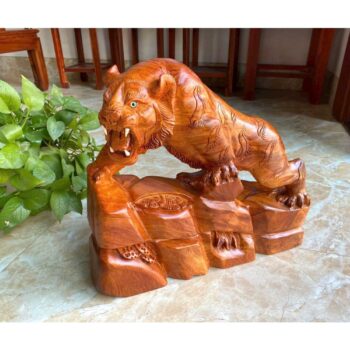 Tượng Linh Vật Con Hổ Gỗ Hương – Cao 38cm – TPT 06