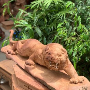 Tượng Linh Vật Con Hổ Gỗ Hương – TPT 03