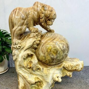 Tượng Mãnh Hổ Săn Mồi Gỗ Nu Ngọc Nghiến – TPT 02