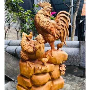 Tượng Gia Đình Gà Gỗ Nhai Bách Thơm Tự Nhiên – TPTG 08