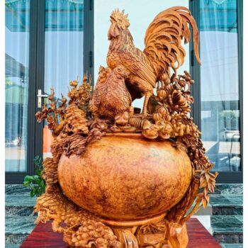 Tượng Gia Đình Gà 4 Mùa Sung Túc – Gỗ Nu Hương Tuyệt Phẩm Cao 120cm – TPTG 05
